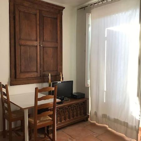 Location Studio Place Du Marche 4Eme Etage Bastia  Exteriér fotografie
